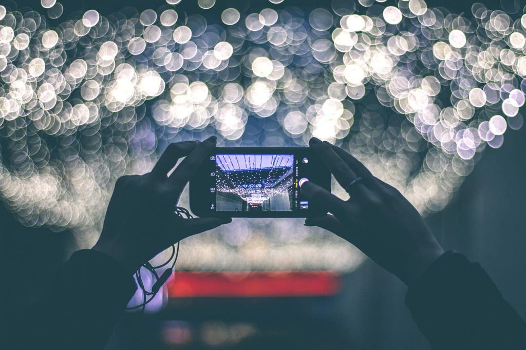 7 Awesome Examples of Visual Content to Use in Your Marketing Strategy